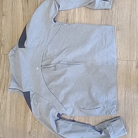 Lululemon Sway Cowl Neck Jacket sz 8 Grey, Side Zipper - Picture 11 of 13